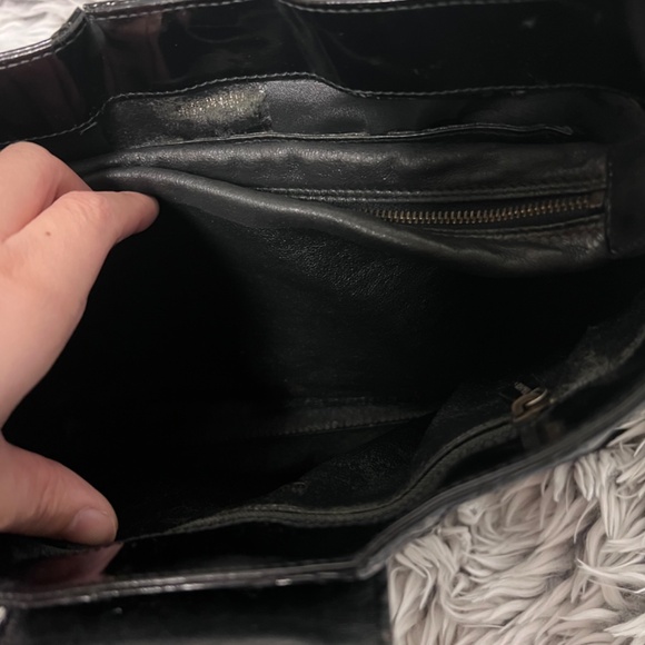 Chanel Vintage Black Patent Matelasse Shoulder Bag - Picture 9 of 12